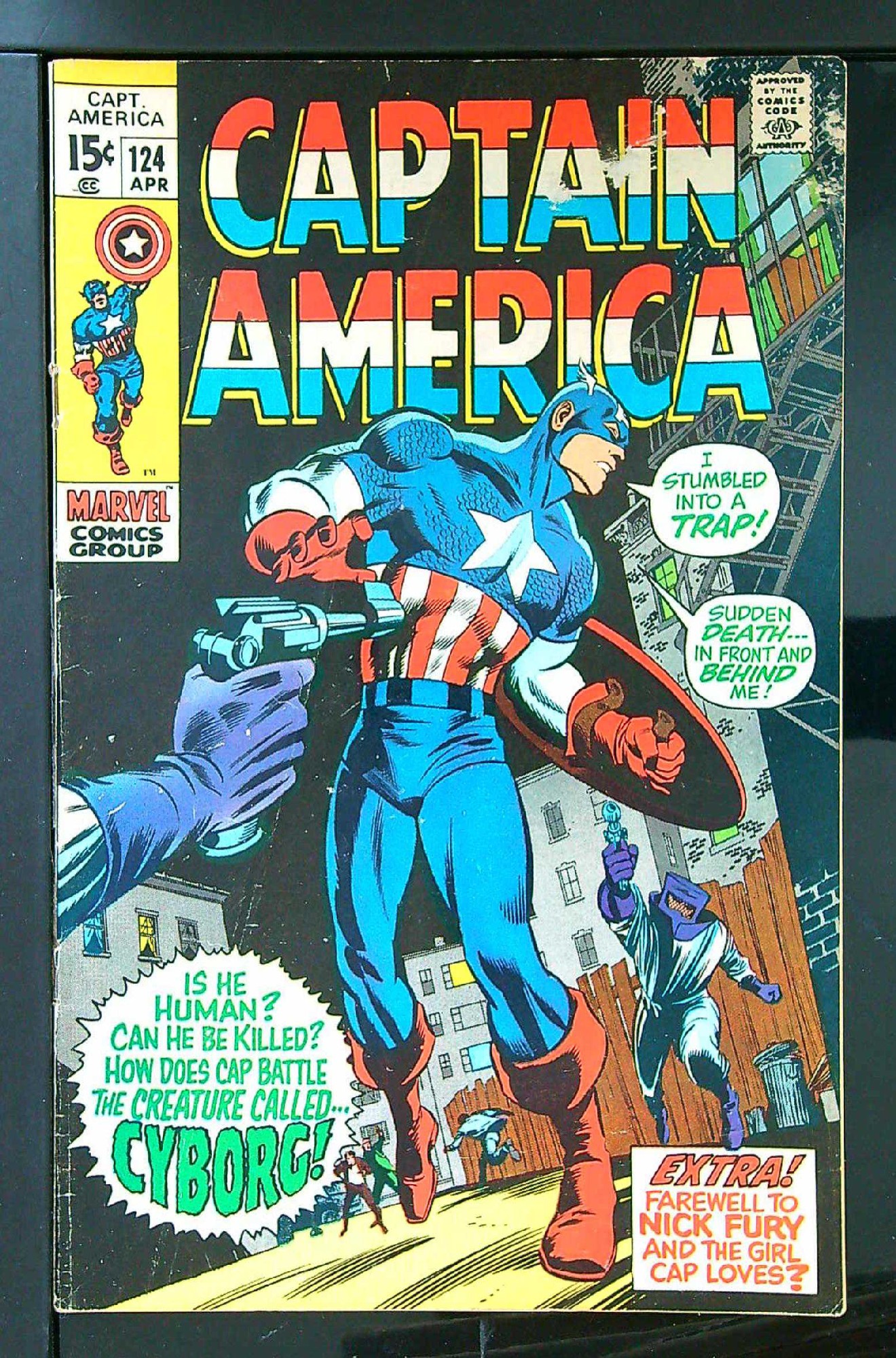 ACTUAL SCAN OF COMIC!<br>Popped Lower Staple - See Scan Cover of Captain America (Vol 1) #124. One of 250,000 Vintage American Comics on sale from Krypton!